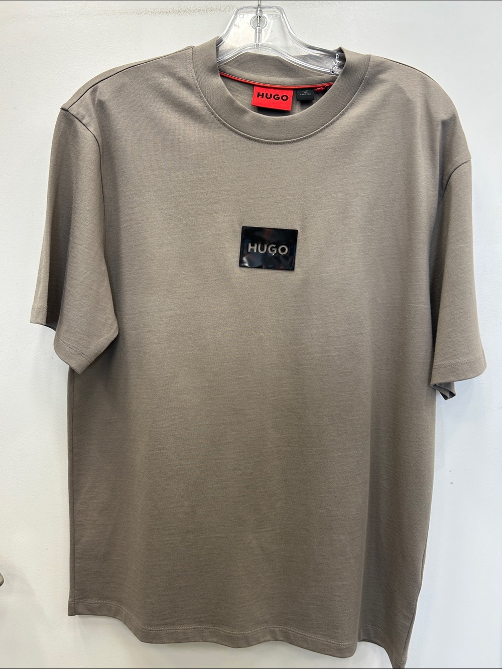 HUGO Men's Crew Neck Taupe Logo T-Shirt NWT